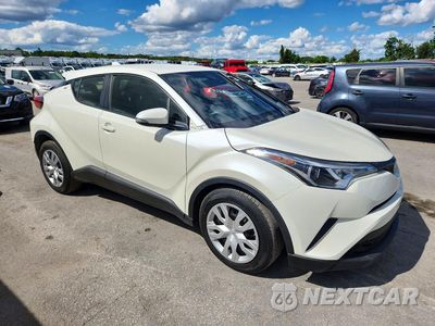 Czwarte zdjęcie samochodu z boku: 2019 TOYOTA C-HR LE VIN:JTNKHMBX9K1026950 - miniatura
