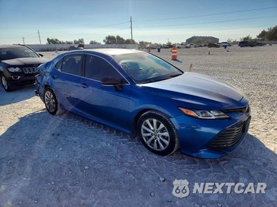 Czwarte zdjęcie samochodu z boku: 2020 TOYOTA CAMRY LE VIN:4T1L11AK3LU393324 - miniatura