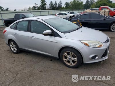 Czwarte zdjęcie samochodu z boku: 2013 FORD FOCUS SE VIN:1FADP3F24DL218864 - miniatura