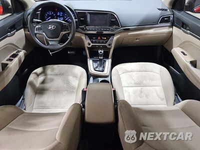 Zdjęcie 8 z 12 samochodu: 2017 HYUNDAI ELANTRA SE VIN:5NPD84LF0HH150349 - miniatura