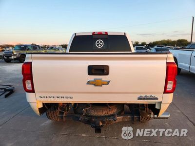 Zdjęcie 6 z 13 samochodu: 2018 CHEVROLET SILVERADO K1500 HIGH COUNTRY VIN:3GCUKTEJ2JG122208 - miniatura