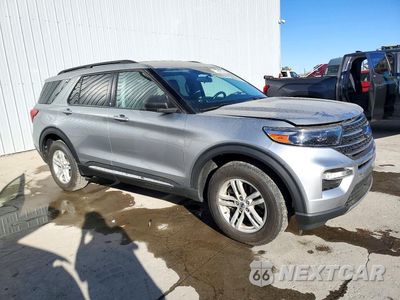 Czwarte zdjęcie samochodu z boku: 2022 FORD EXPLORER XLT VIN:1FMSK8DH8NGC35371 - miniatura