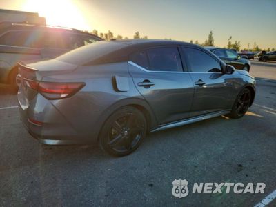 Trzecie zdjęcie samochodu z tyłu: 2022 NISSAN SENTRA SR VIN:3N1AB8DV6NY312889 - miniatura