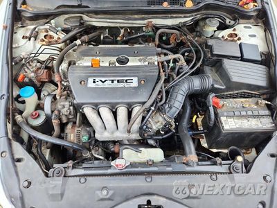 Zdjęcie 11 z 12 samochodu: 2003 HONDA ACCORD EX VIN:JHMCM56673C062975 - miniatura