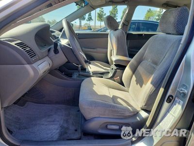 Zdjęcie 7 z 12 samochodu: 2003 TOYOTA CAMRY LE VIN:JTDBE32K430153690 - miniatura