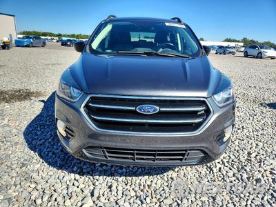 Piąte zdjęcie samochodu w środku: 2018 FORD ESCAPE SE VIN:1FMCU9GD1JUC16573 - miniatura