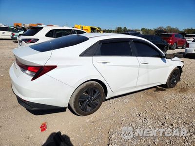 Trzecie zdjęcie samochodu z tyłu: 2021 HYUNDAI ELANTRA SEL VIN:5NPLM4AG3MH011555 - miniatura