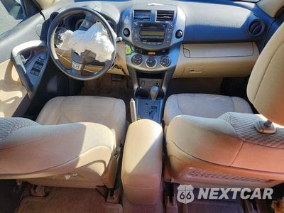 Zdjęcie 8 z 13 samochodu: 2011 TOYOTA RAV4 BASE VIN:2T3ZF4DV0BW074603 - miniatura