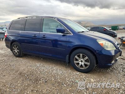 Czwarte zdjęcie samochodu z boku: 2005 HONDA ODYSSEY TOURING VIN:5FNRL38815B002181 - miniatura