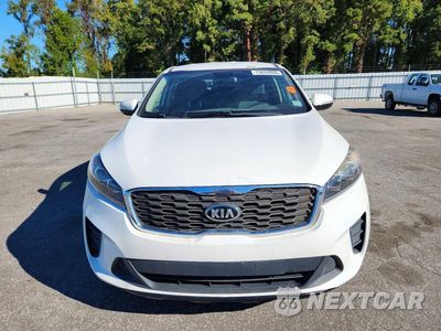 Piąte zdjęcie samochodu w środku: 2019 KIA SORENTO LX VIN:5XYPG4A34KG439726 - miniatura