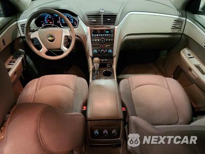 Zdjęcie 8 z 13 samochodu: 2012 CHEVROLET TRAVERSE LS VIN:1GNKRFED9CJ172658 - miniatura