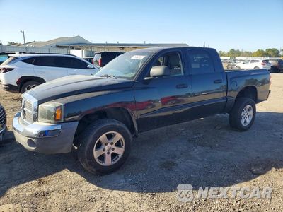 2005 DODGE DAKOTA QUAD SLT 1D7HE48N45S365519 - główne zdjęcie licytacji z USA - miniatura