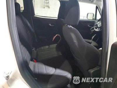 Zdjęcie 10 z 12 samochodu: 2018 JEEP RENEGADE LATITUDE VIN:ZACCJBBB7JPJ34193 - miniatura