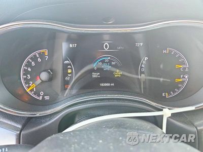 Zdjęcie 9 z 13 samochodu: 2018 JEEP GRAND CHEROKEE LIMITED VIN:1C4RJFBG4JC319256 - miniatura