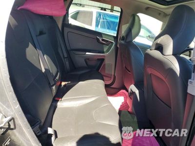 Zdjęcie 10 z 13 samochodu: 2016 VOLVO XC60 T5 PREMIER VIN:YV4612RK2G2852353 - miniatura