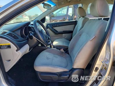 Zdjęcie 7 z 12 samochodu: 2012 KIA FORTE EX VIN:KNAFU4A28C5635008 - miniatura