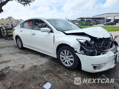 Czwarte zdjęcie samochodu z boku: 2015 NISSAN ALTIMA 2.5 S VIN:1N4AL3AP1FN369962 - miniatura