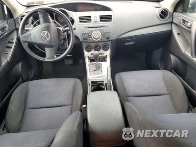 Zdjęcie 8 z 12 samochodu: 2011 MAZDA 3 I VIN:JM1BL1UG8B1408644 - miniatura