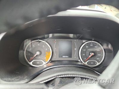 Zdjęcie 9 z 13 samochodu: 2017 JEEP RENEGADE LATITUDE VIN:ZACCJBBB9HPF99989 - miniatura