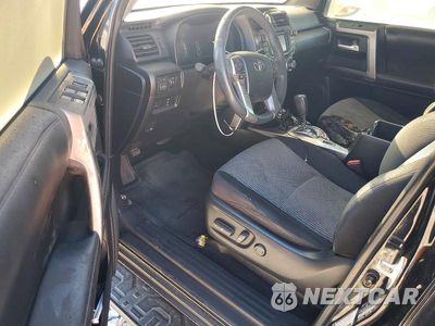 Zdjęcie 8 z 12 samochodu: 2015 TOYOTA 4RUNNER SR5 VIN:JTEBU5JR4F5251179 - miniatura