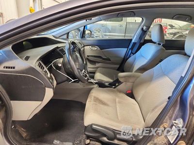Zdjęcie 7 z 12 samochodu: 2015 HONDA CIVIC LX VIN:19XFB2F50FE121212 - miniatura