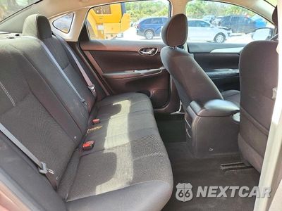 Zdjęcie 10 z 12 samochodu: 2017 NISSAN SENTRA S VIN:3N1AB7AP1HY229973 - miniatura