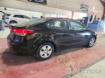 Trzecie zdjęcie samochodu z tyłu: 2018 KIA FORTE LX VIN:3KPFK4A78JE283554 - miniatura