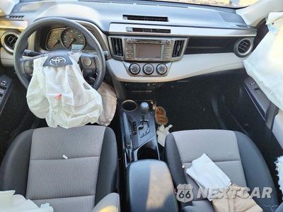 Zdjęcie 8 z 13 samochodu: 2015 TOYOTA RAV4 LE VIN:JTMZFREVXFD079449 - miniatura