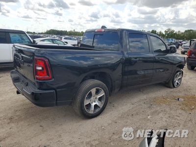 Trzecie zdjęcie samochodu z tyłu: 2026 RAM 1500 TRADESMAN VIN:3C6RREGG2T4181432 - miniatura