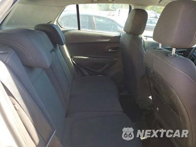 Zdjęcie 10 z 12 samochodu: 2018 CHEVROLET TRAX LS VIN:3GNCJKSBXJL174044 - miniatura