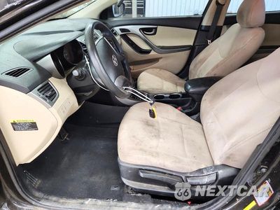 Zdjęcie 7 z 13 samochodu: 2015 HYUNDAI ELANTRA SE VIN:5NPDH4AE7FH650497 - miniatura