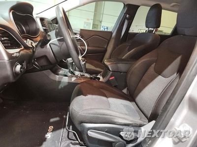 Zdjęcie 7 z 13 samochodu: 2019 JEEP CHEROKEE LATITUDE VIN:1C4PJLCB7KD187212 - miniatura