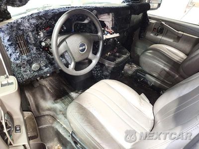 Zdjęcie 8 z 13 samochodu: 2025 CHEVROLET EXPRESS G3500 VIN:1GCZGHFP1S1115192 - miniatura