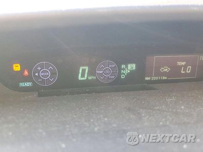 Zdjęcie 9 z 12 samochodu: 2013 TOYOTA PRIUS TWO VIN:JTDKN3DU4D5564882 - miniatura
