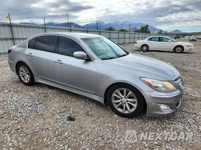 Czwarte zdjęcie samochodu z boku: 2012 HYUNDAI GENESIS 3.8L VIN:KMHGC4DDXCU191624 - miniatura