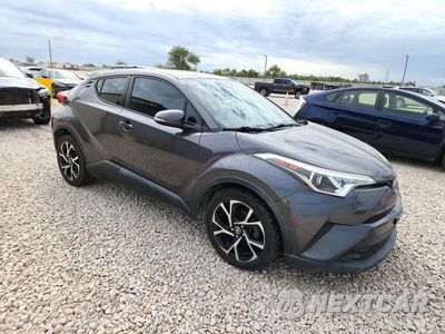 Czwarte zdjęcie samochodu z boku: 2018 TOYOTA C-HR XLE VIN:NMTKHMBX2JR058644 - miniatura