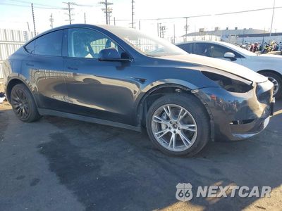 Czwarte zdjęcie samochodu z boku: 2024 TESLA MODEL Y VIN:7SAYGDEE7RF070865 - miniatura