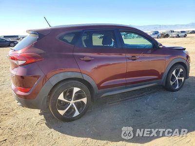 Trzecie zdjęcie samochodu z tyłu: 2016 HYUNDAI TUCSON SPORT VIN:KM8J33A26GU114046 - miniatura