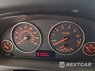 Zdjęcie 9 z 13 samochodu: 2015 BMW 328 XI VIN:WBA3B3G57FNT17843 - miniatura