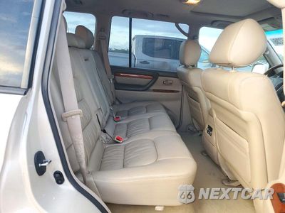 Zdjęcie 11 z 13 samochodu: 2005 LEXUS LX 470 VIN:JTJHT00W853549902 - miniatura