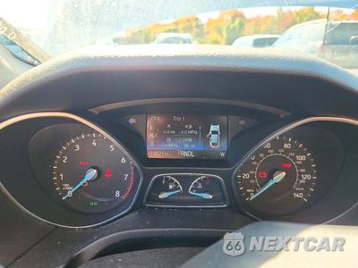 Zdjęcie 9 z 12 samochodu: 2018 FORD FOCUS SE VIN:1FADP3K21JL233789 - miniatura