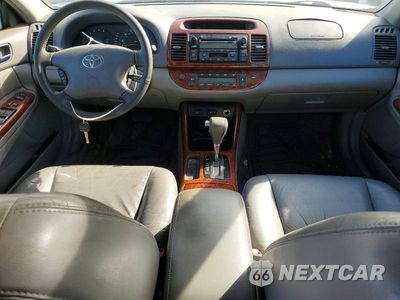 Zdjęcie 8 z 12 samochodu: 2002 TOYOTA CAMRY XLE V6 VIN:4T1BF30K02U538022 - miniatura