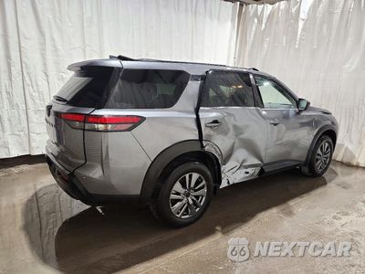 Trzecie zdjęcie samochodu z tyłu: 2026 NISSAN PATHFINDER SV VIN:5N1DR3BE3TC261154 - miniatura