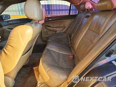 Zdjęcie 10 z 12 samochodu: 2007 HONDA ACCORD EX VIN:1HGCM56727A117622 - miniatura