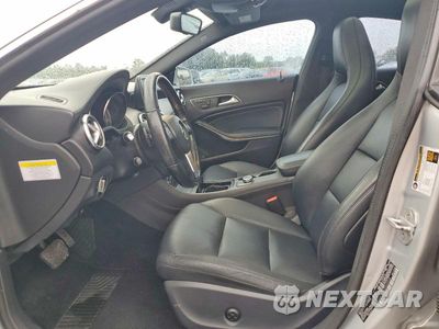 Zdjęcie 7 z 12 samochodu: 2014 MERCEDES-BENZ CLA 250 VIN:WDDSJ4EB7EN050028 - miniatura