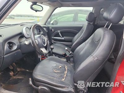 Zdjęcie 7 z 12 samochodu: 2006 MINI COOPER VIN:WMWRC335X6TK72194 - miniatura