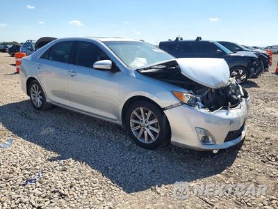 Czwarte zdjęcie samochodu z boku: 2013 TOYOTA CAMRY XLE VIN:4T4BF1FK3DR302484 - miniatura