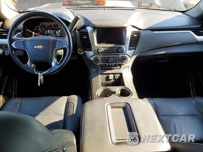 Zdjęcie 8 z 14 samochodu: 2020 CHEVROLET SUBURBAN K1500 LT VIN:1GNSKHKC9LR174214 - miniatura