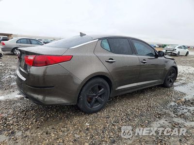 Trzecie zdjęcie samochodu z tyłu: 2014 KIA OPTIMA LX VIN:5XXGM4A70EG312377 - miniatura