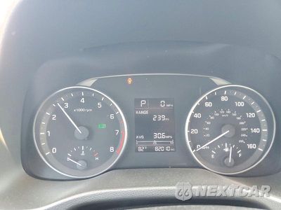 Zdjęcie 9 z 12 samochodu: 2017 HYUNDAI ELANTRA SE VIN:5NPD74LF7HH159391 - miniatura